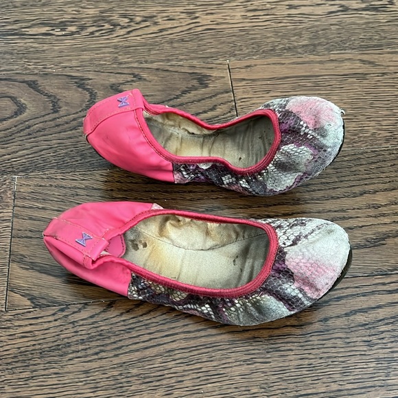 Flats Size 8 - Picture 2 of 3